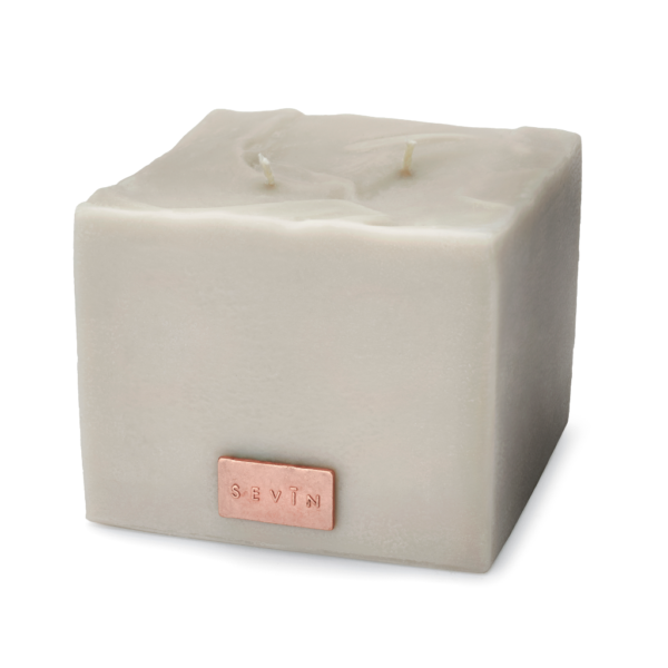 FRESH CLAY SCENTED CANDLE MEDIUM